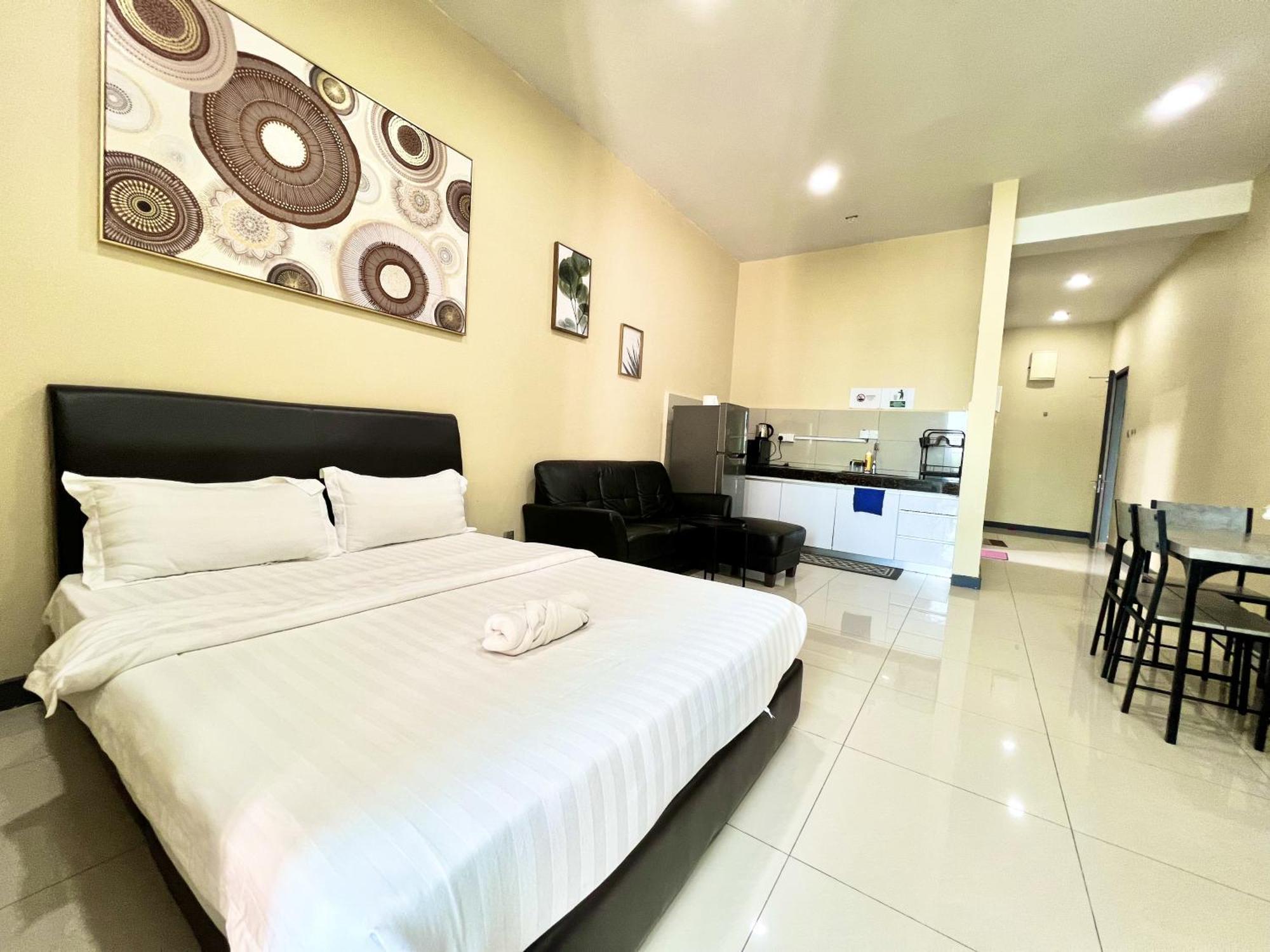 Margo Istay - The Loft Imago Kota Kinabalu Buitenkant foto